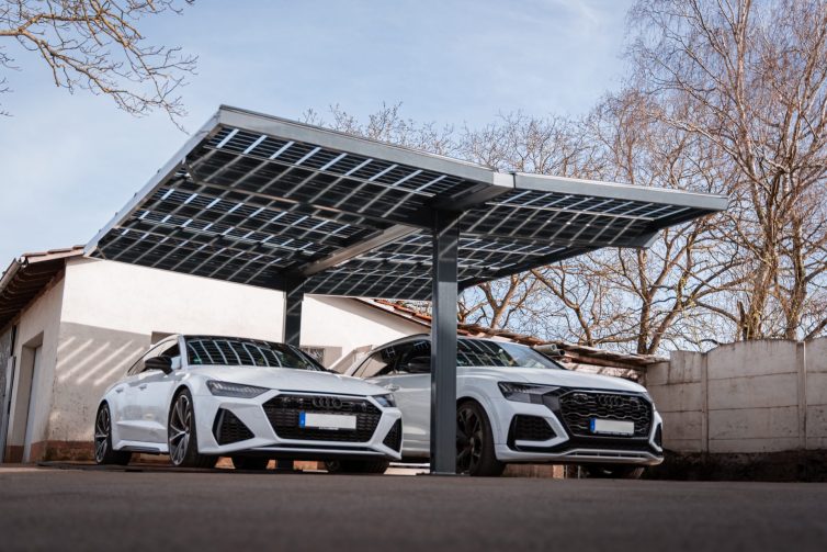 Doppelcarport mit Solarüberdachung